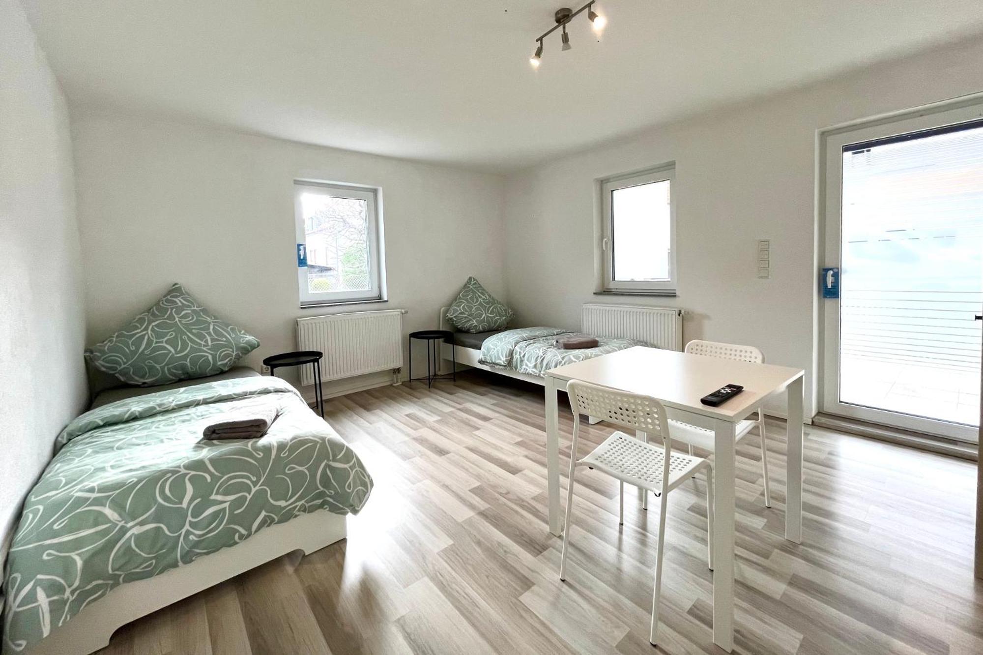 Ganze - Parkplatz - Wi-fi - Kueche - Balkon Apartment